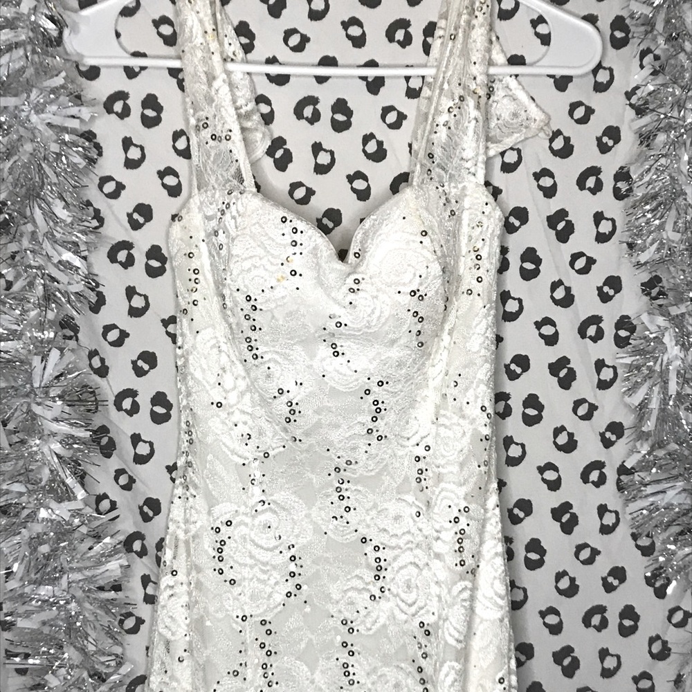 Off white dress 👗